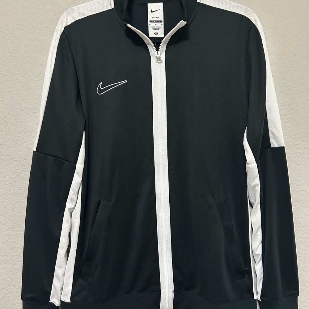 Nike Men’s Track Jacket – Black/White – Size M – NWT